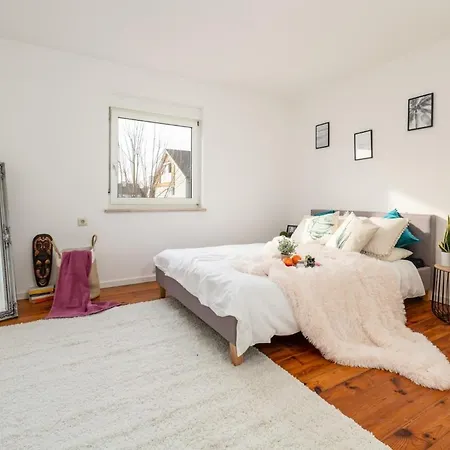 Zentrale 65m2 2-zimmer In Beim Fluss *